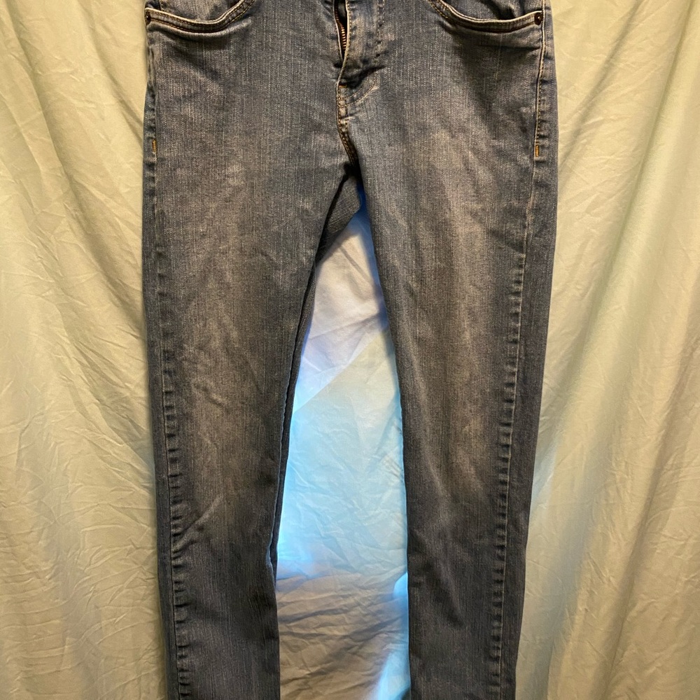 Levi’s 510. Stretchy boys skinny jeans 28x28